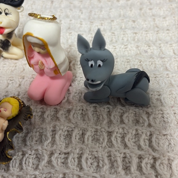 Vintage Handcrafted Polymer Clay Nativity set - Picture 3 of 3